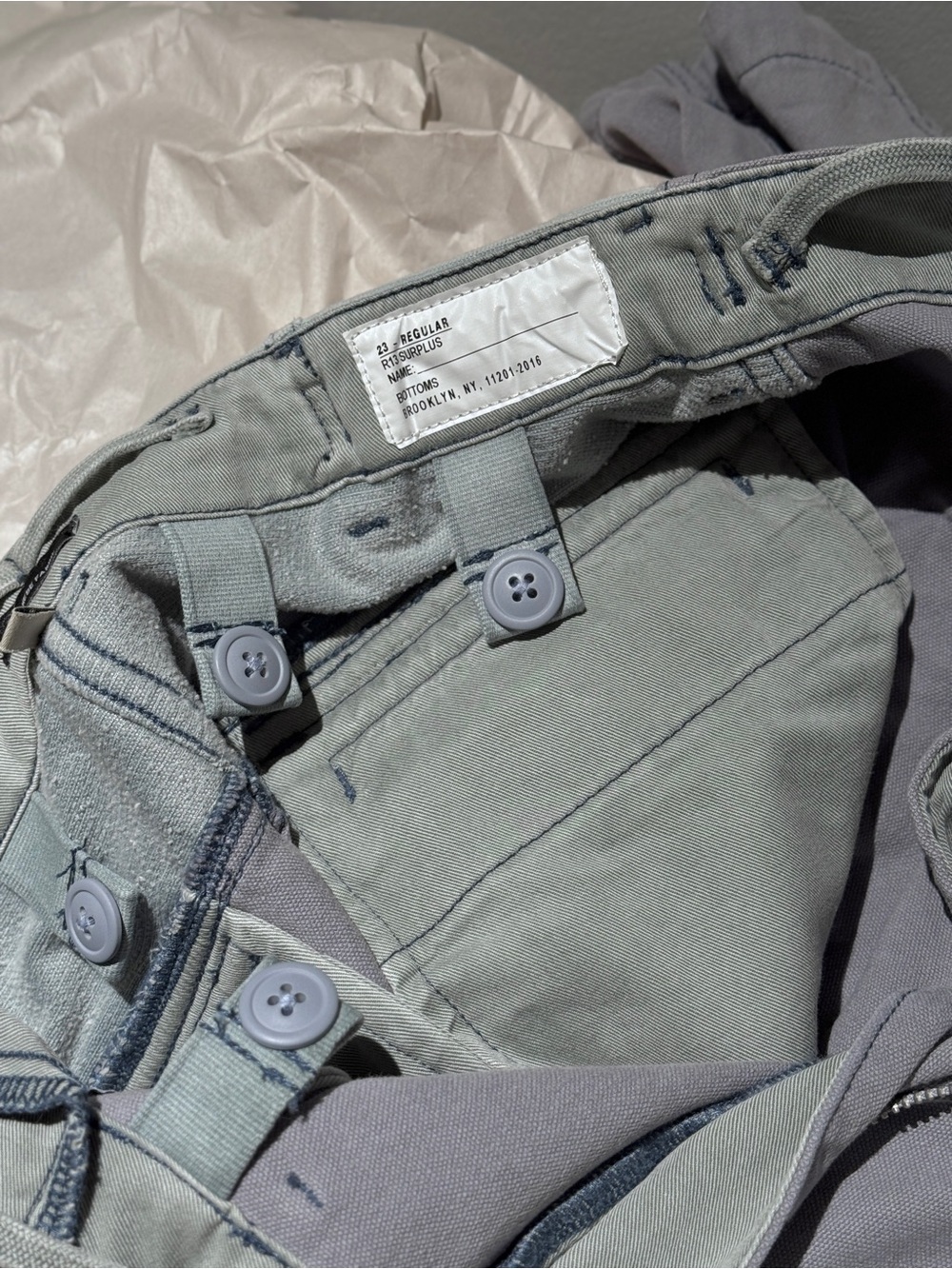 R13 CROPPED CARGO Faded Steel Blue Canvas - Picture 13 of 16
